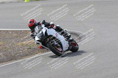 media/Mar-05-2023-TrackXperience (Sun) [[a95d40e56a]]/Group 2/session 2 turn 4/